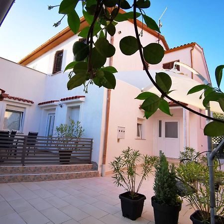Apartment Dante فاجانا المظهر الخارجي الصورة